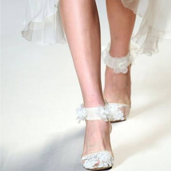 Chloé Spring 2010 Ready to Wear Vintage Lace Kitten Heel Size 35/5 - Picture 1 of 16